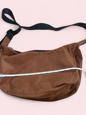 BAGGU Brown Crossbody Bag with Black Strap